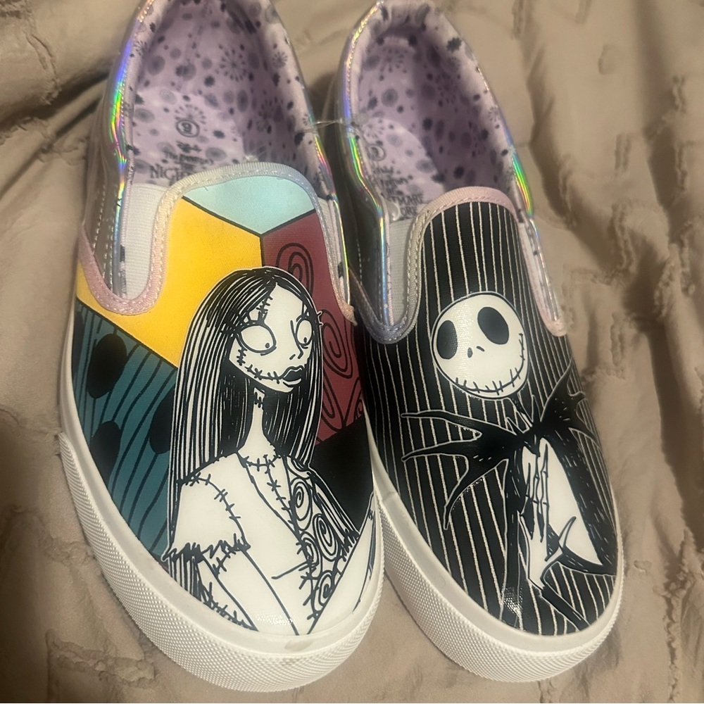 NWT Disney Nightmare Before Christmas Slip-on, Size 9 - Picture 2 of 3